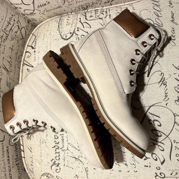 Timberland Women’s Classic Boot   - Picture 7 of 16